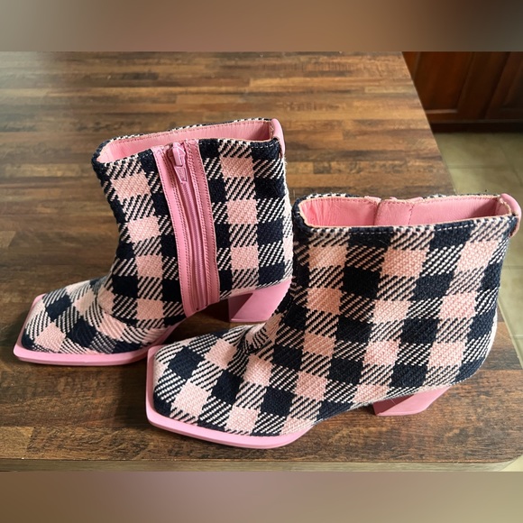 Camper Karole Plaid Bootie pink black plaid size 40 US 10 New in box ankle boots - Picture 4 of 8
